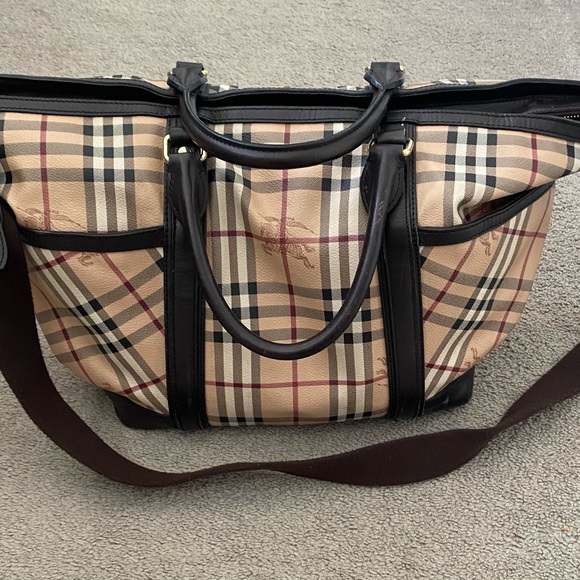 Burberry diaper bag - Picture 1 of 4